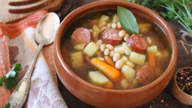 Galicische Meeresfrüchtesuppe – Caldo Gallego – Spanien